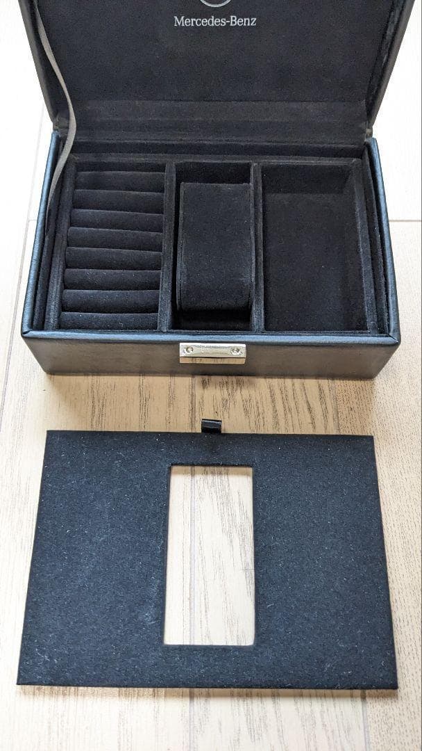 ◆未使用◇YANASE 革製 アクセサリーケース 黒 ノベルティ ヤナセ◆