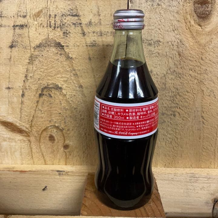 コカコーラ350コンツァーボトル