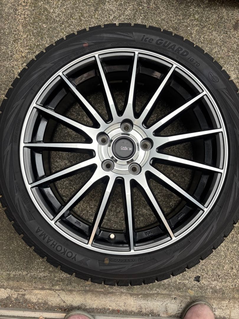 モカ　225/45R18 ホイール付きスタッドレス