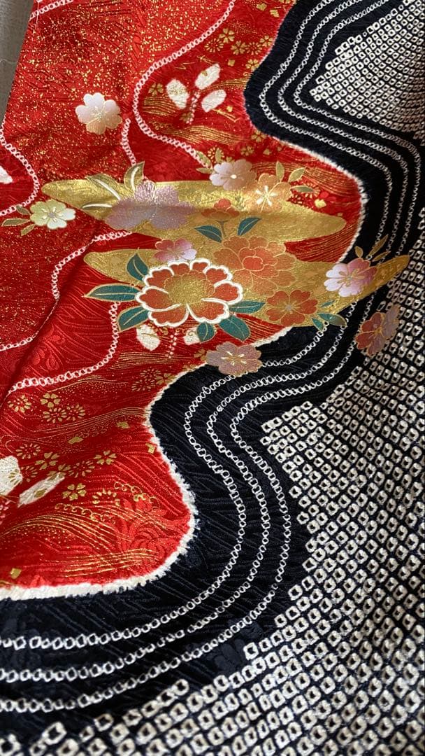 振袖フルセット 赤黒 手絞り 金彩