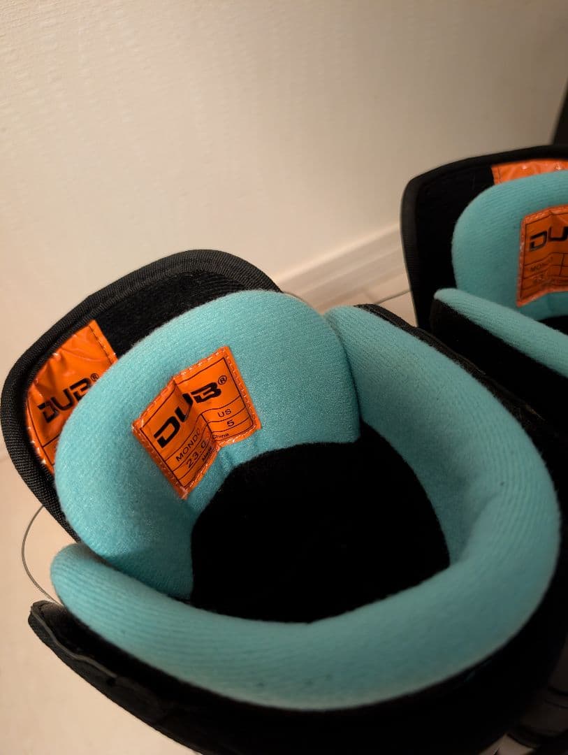 美品：dub スノーボードブーツ ブラック/ターコイズ