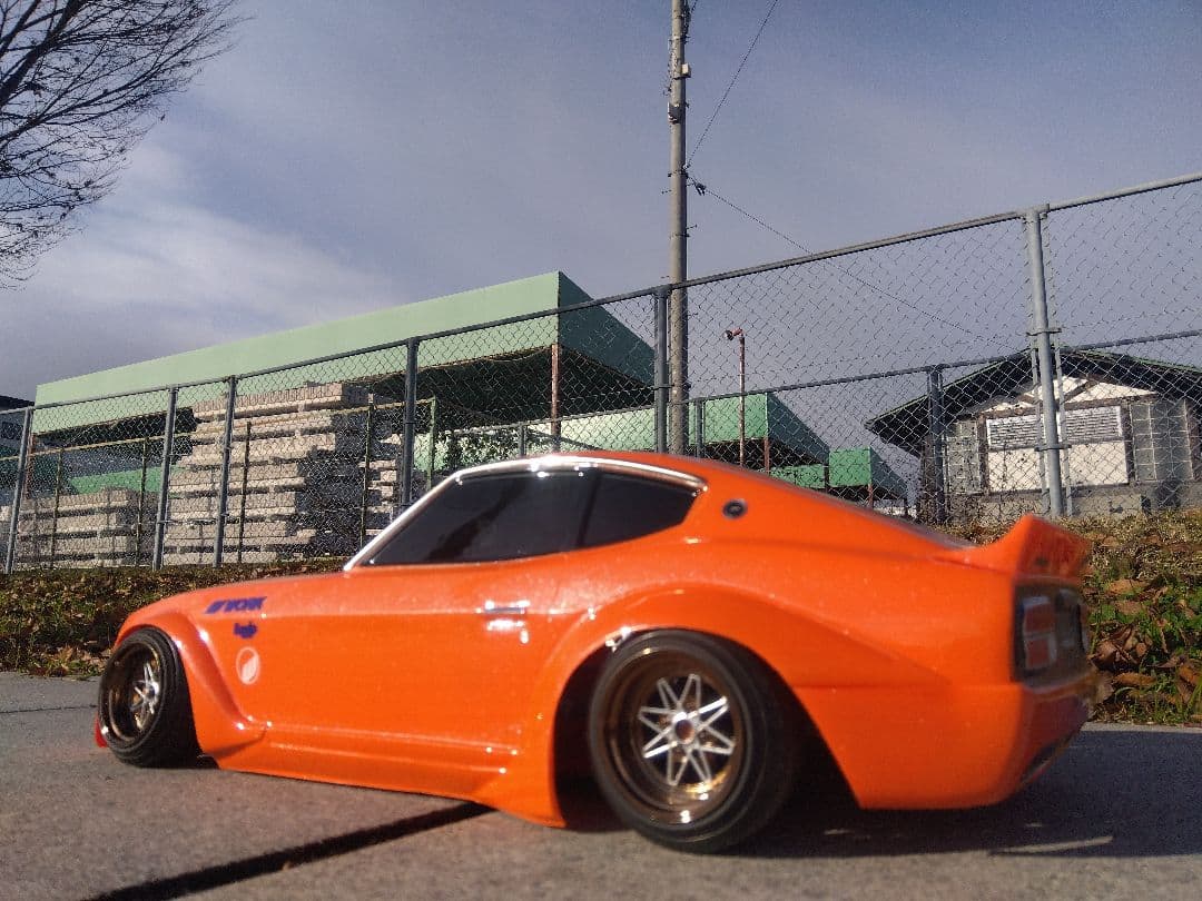 パンドラ・フェアレディ３０Ｚ（スターロード社公認ボディー）＋ホイール4本付き