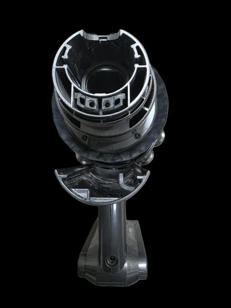 ユーズド美品+付属品満載Dyson Cyclone V10 Fluffy送料込み