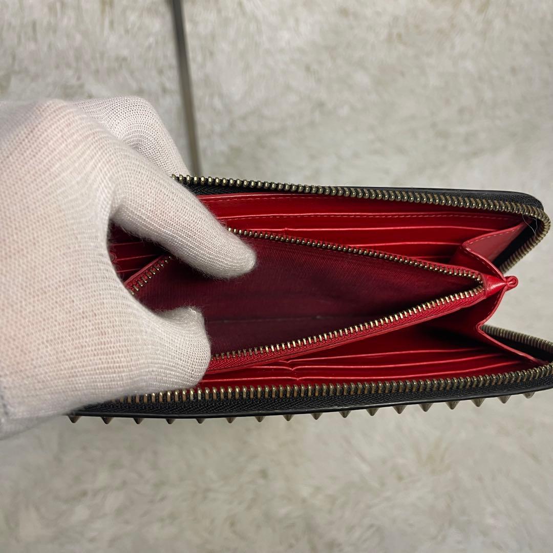 ✨美品✨クリスチャンルブタン スタッズ ラウンドジップ 長財布 レザー ゴールド