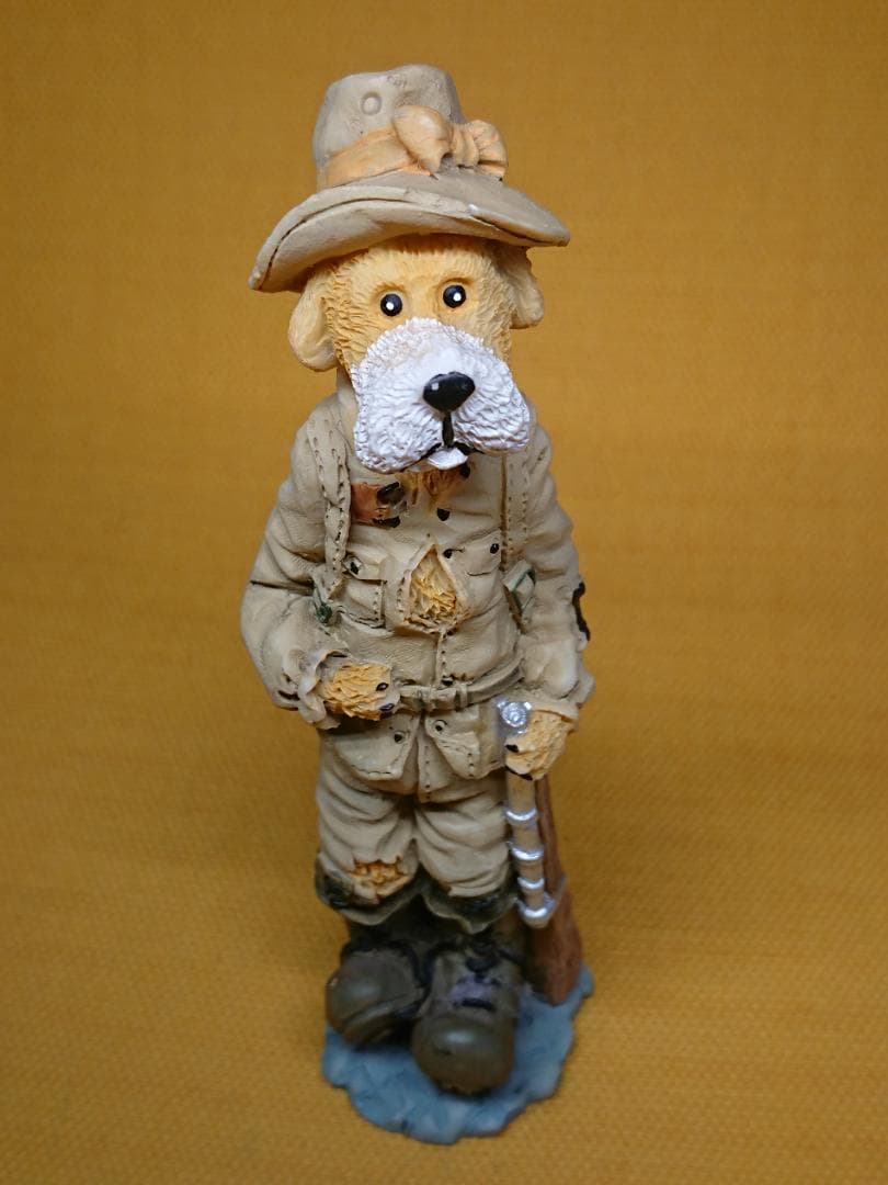 人形　犬　彫像　オブジェ　置物　インテリア　工芸品　美術品　A1306