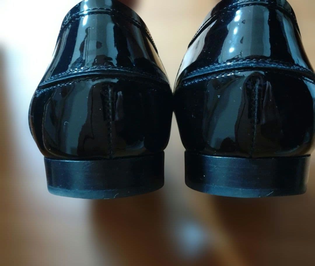 ペリーコ　エナメルタッセルローファー