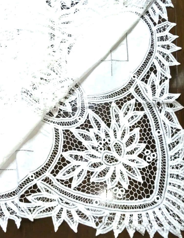 バテンレーステーブルクロス約170㎝×約130㎝