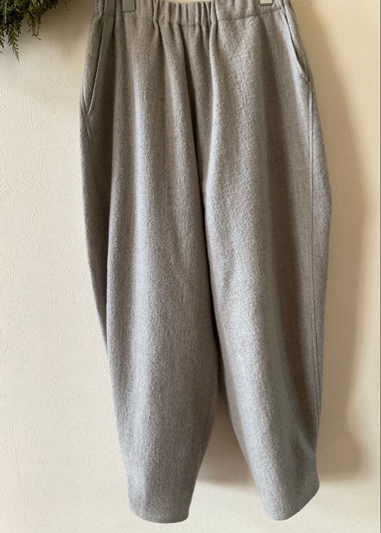 ヨーガンレール　ウールフエルト　ワイド&バルーン　パンツシルエット