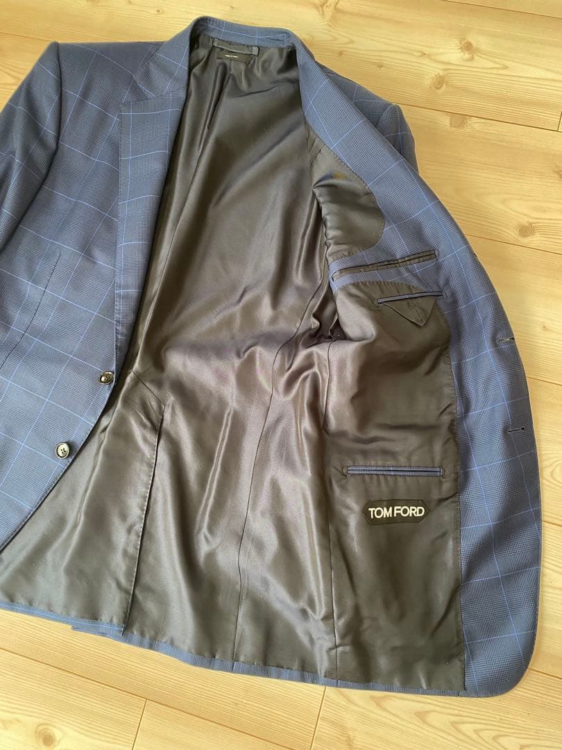 美品TOM FORD トムフォード 007スーツ ネイビー格子柄　サイズ50R