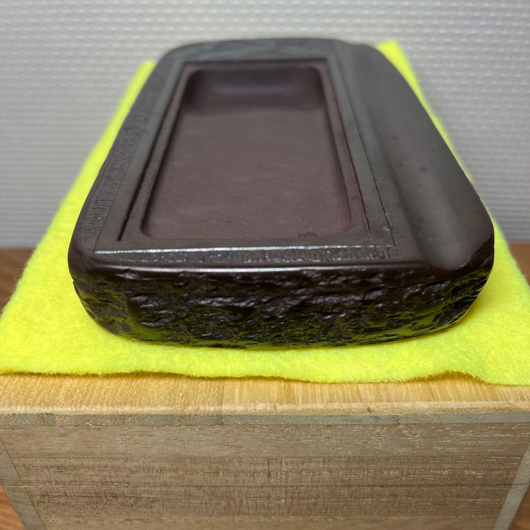 ⭕️赤間硯　新品美品　縄田宝泉　石蓋付き彫刻入硯　縄田製硯所　墨持ち良し