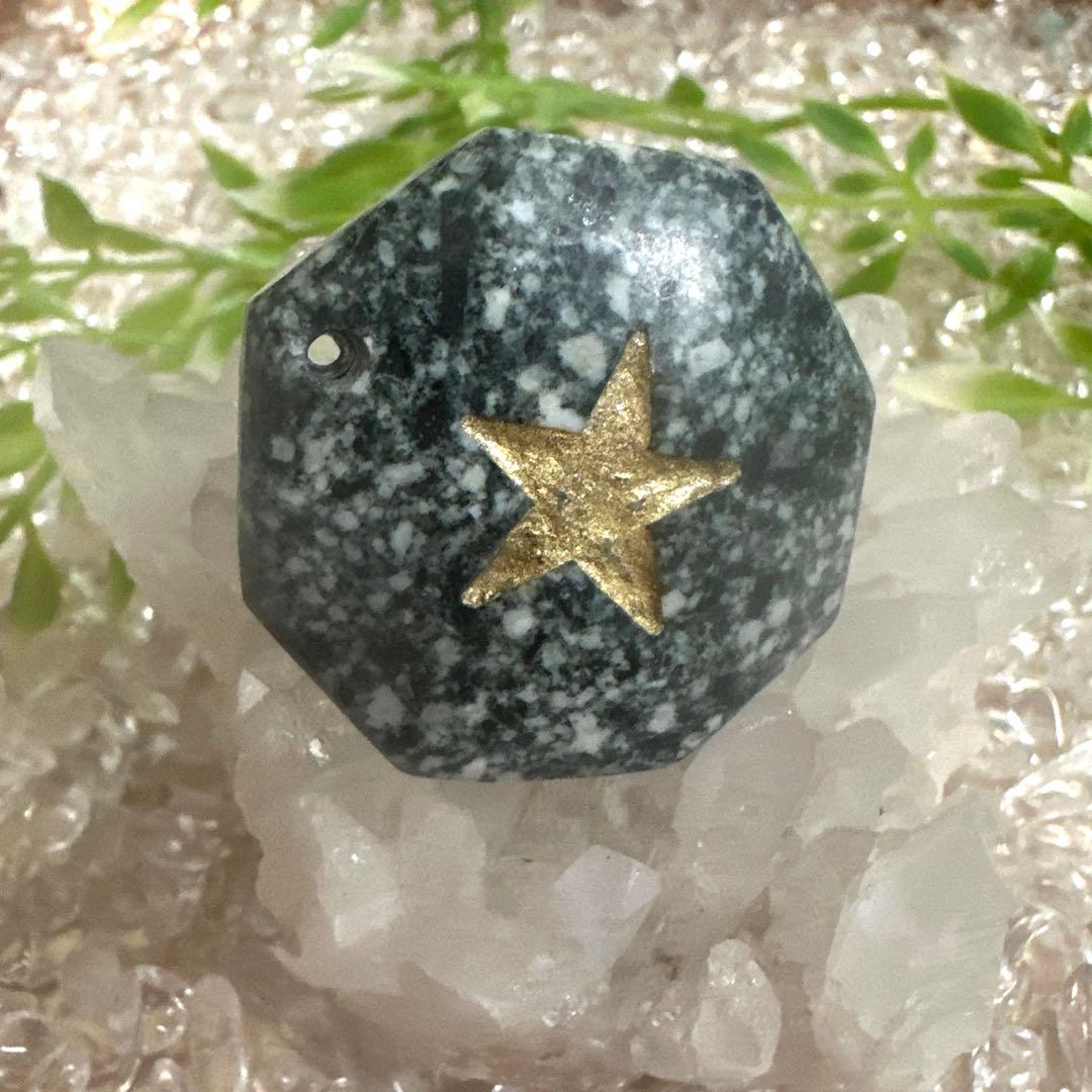 【ゆゆん】遠野龍神石　八卦　縁起の良い八角カット　星型五芒星彫刻入
