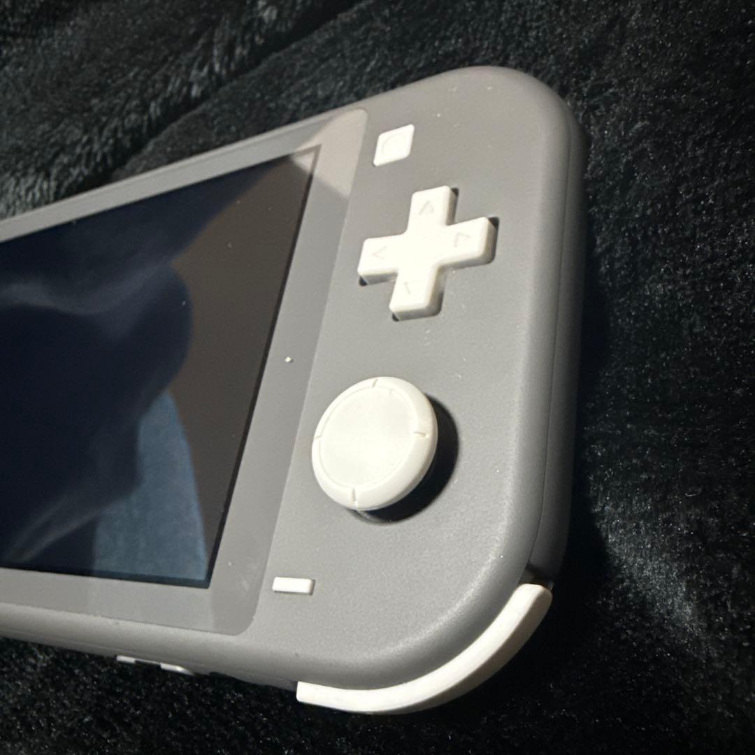 【美品】ニンテンドー　スイッチ　ライト　本体　グレー
