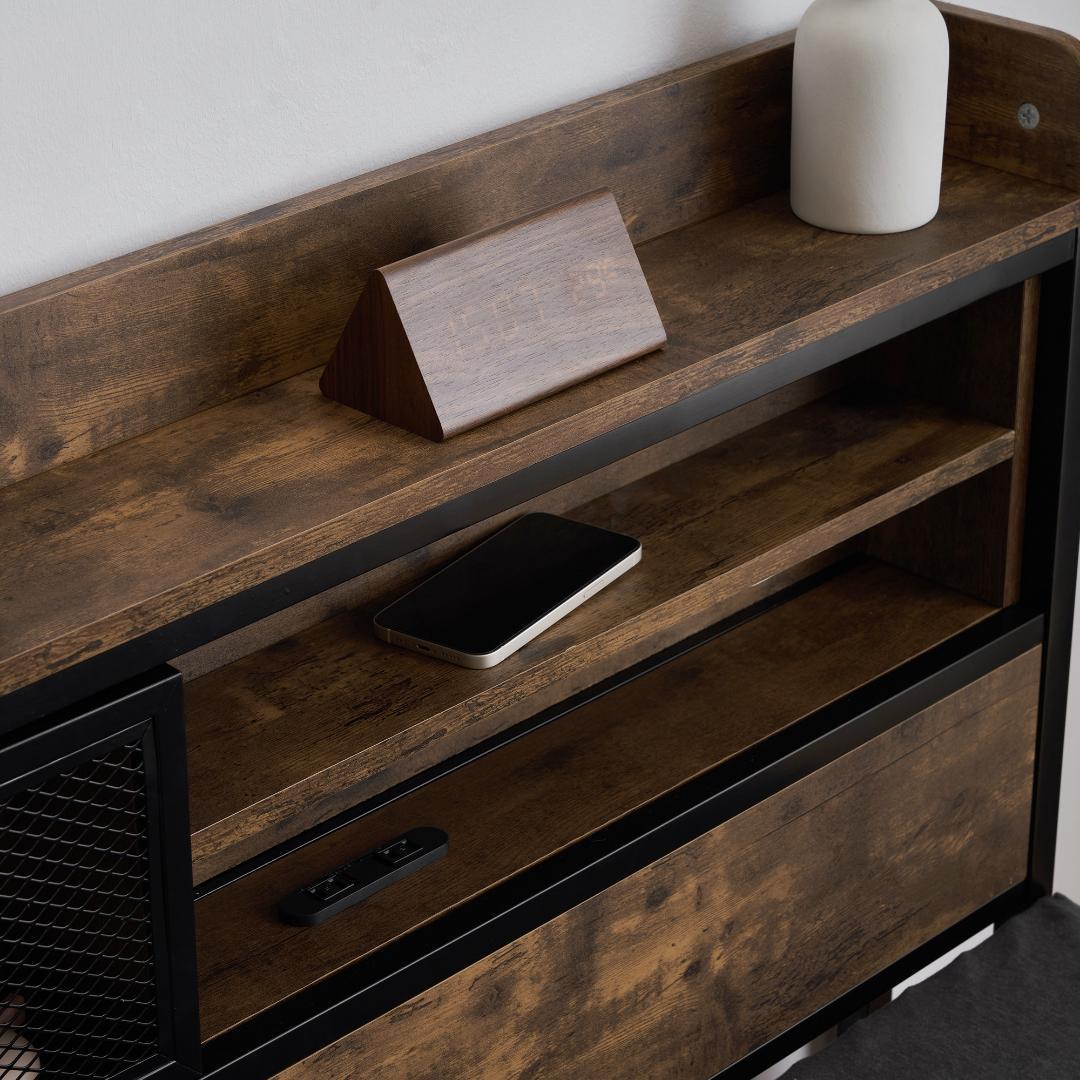 【限定価格ｘ送料無料】D・ダブル　高級ベッドフレーム・コンセント付き　在庫一掃！