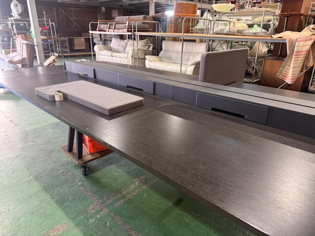 Vitra（ヴィトラ） Joynシリーズ ミーティングテーブル