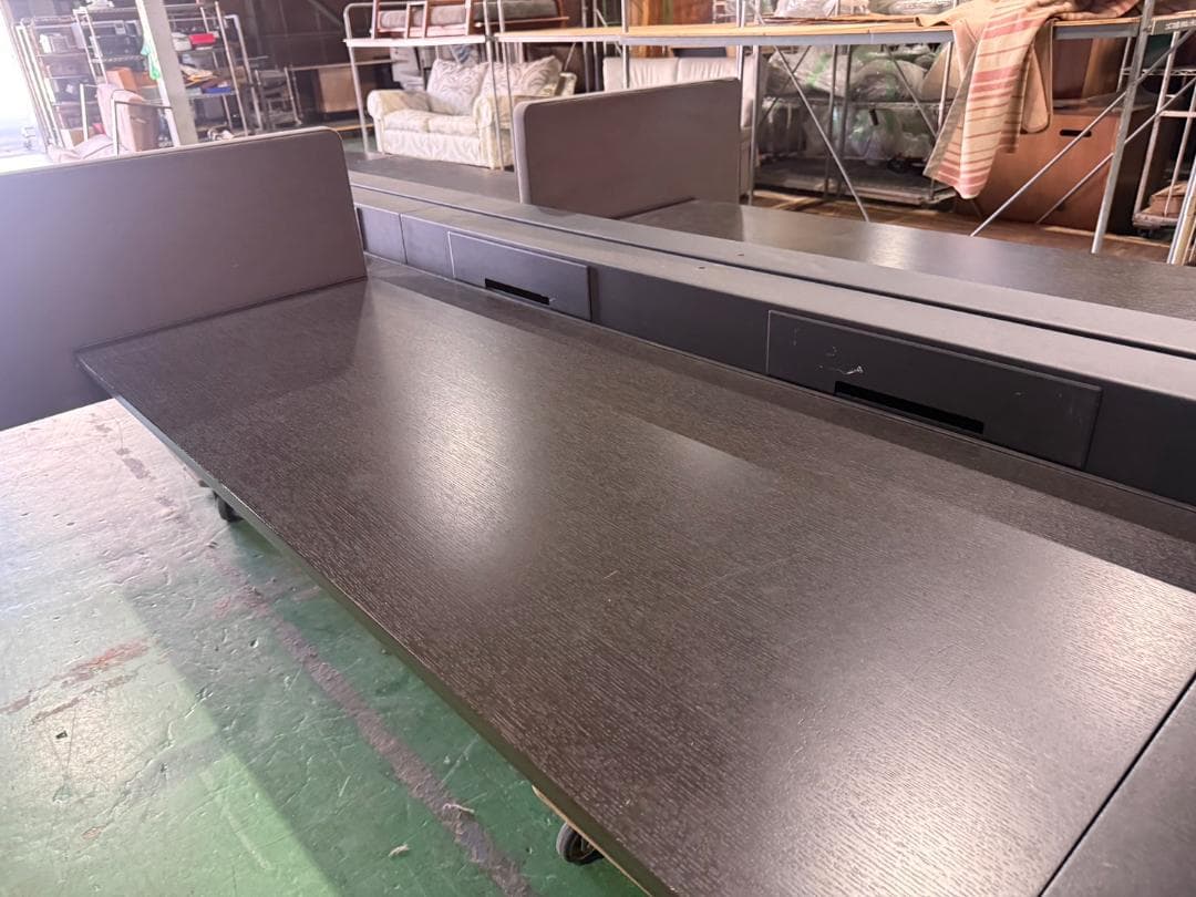 Vitra（ヴィトラ） Joynシリーズ ミーティングテーブル