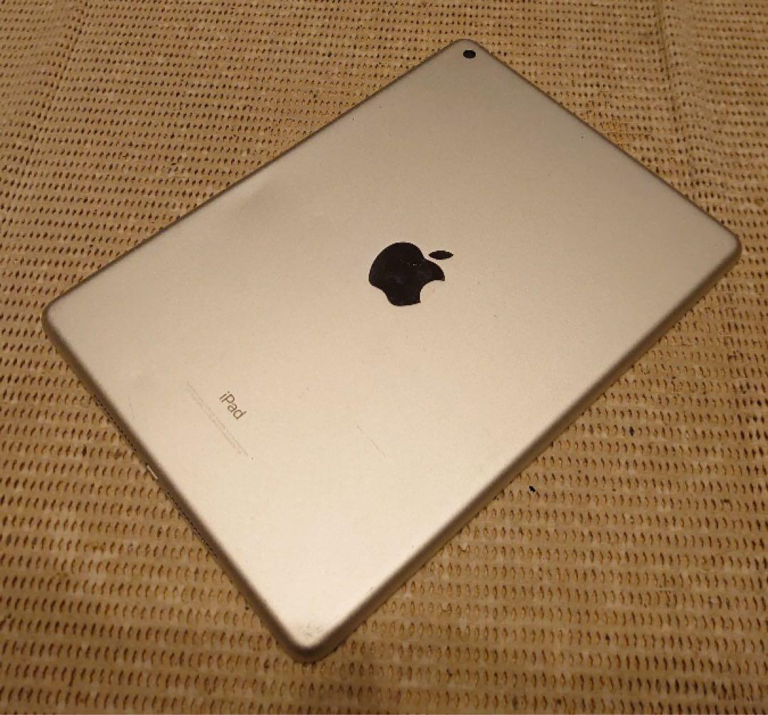 完動品iPad第6世代(A1893)本体128GBシルバー送料込EJF8N