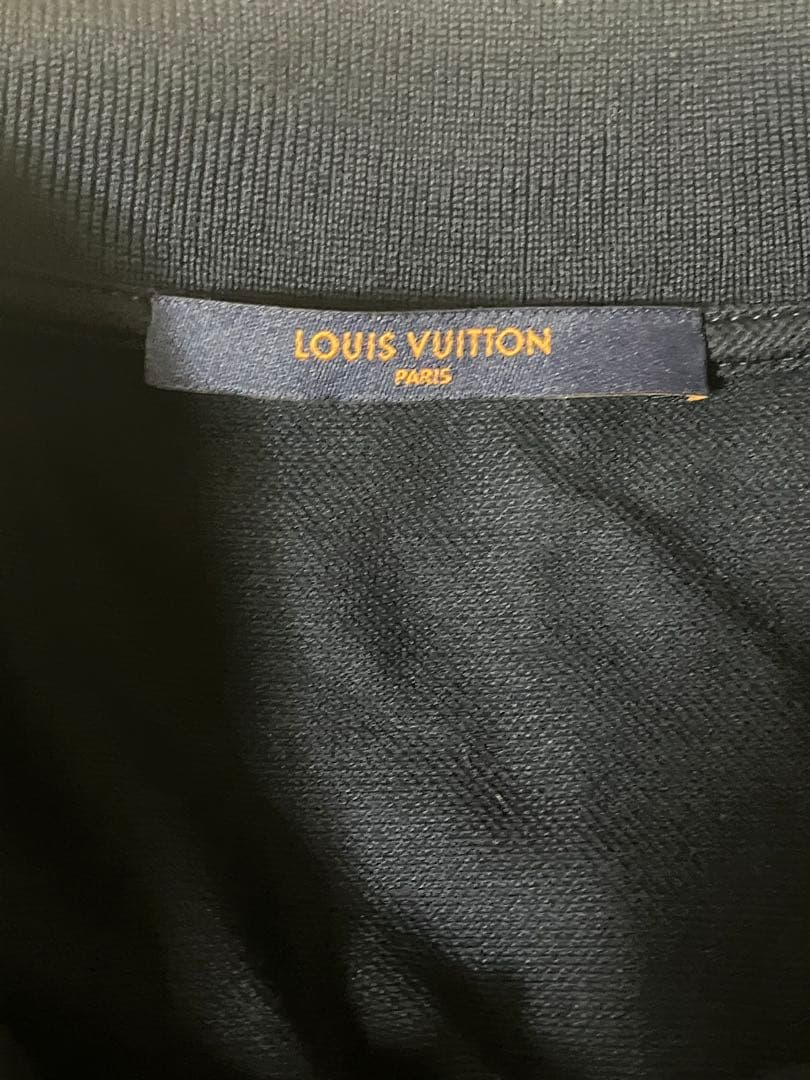 LOUIS VUITTON ネイビーポロシャツ