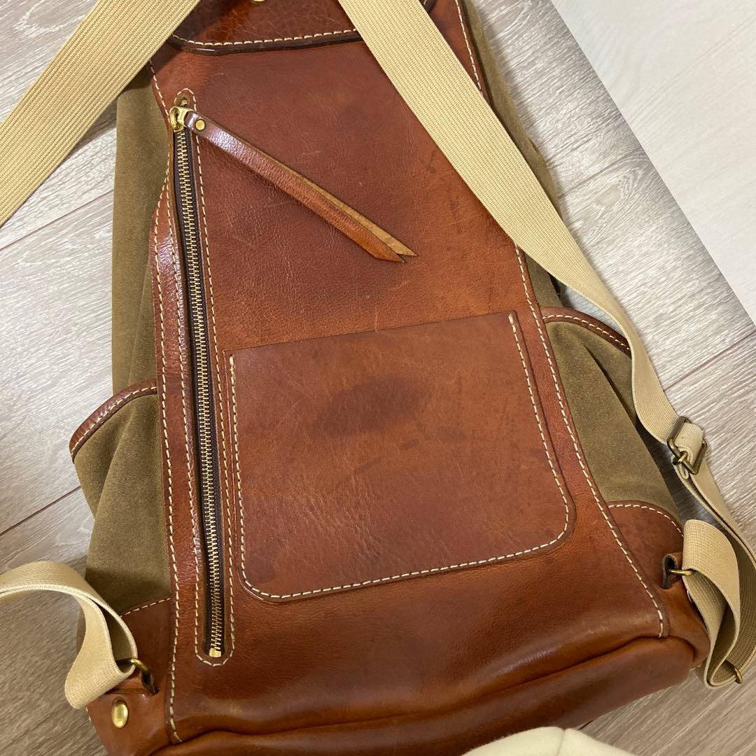 HERZ 「創業者デザインデッドストックのベロア革リュック」限定