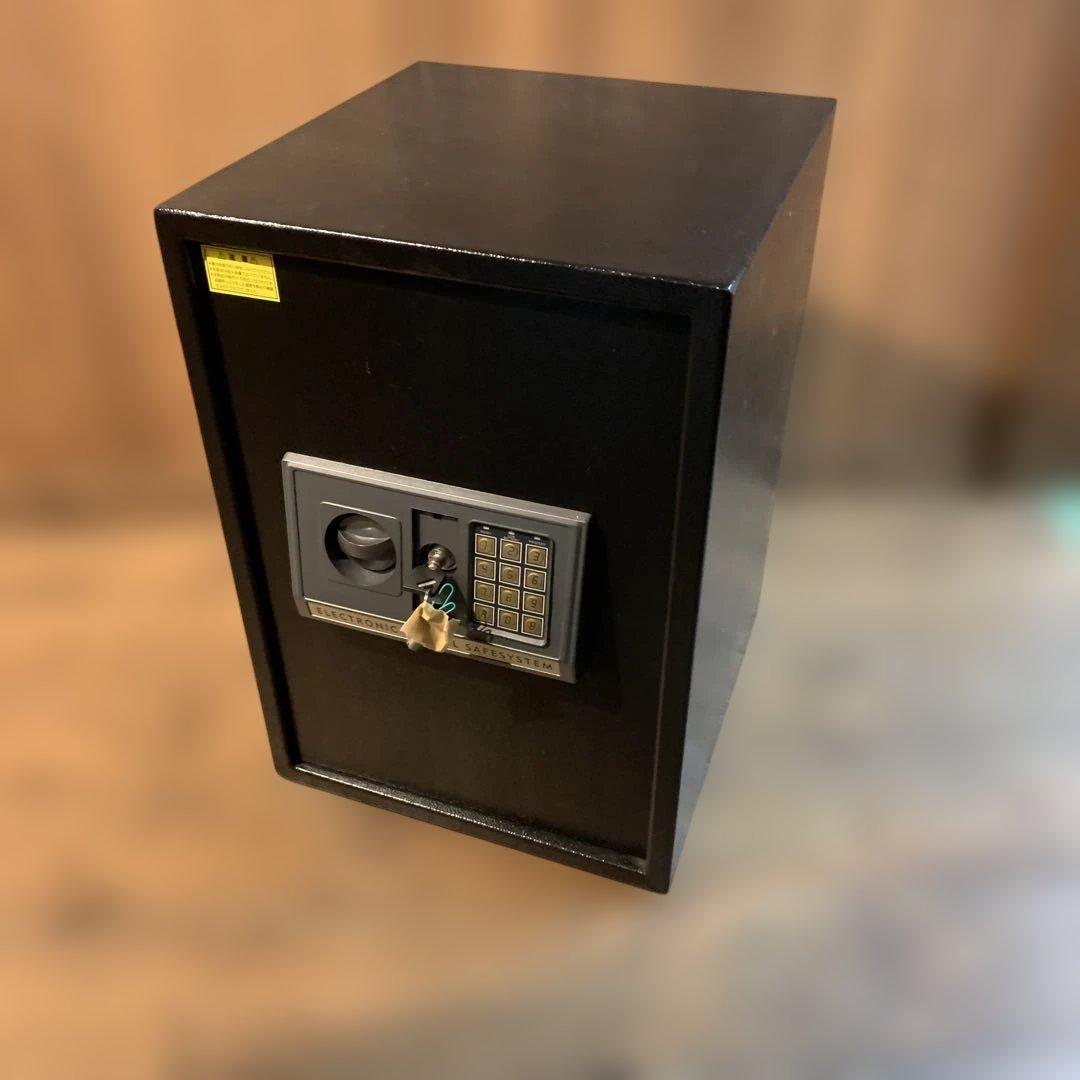 家庭用金庫　鍵　テンキー　電子ロック　防犯