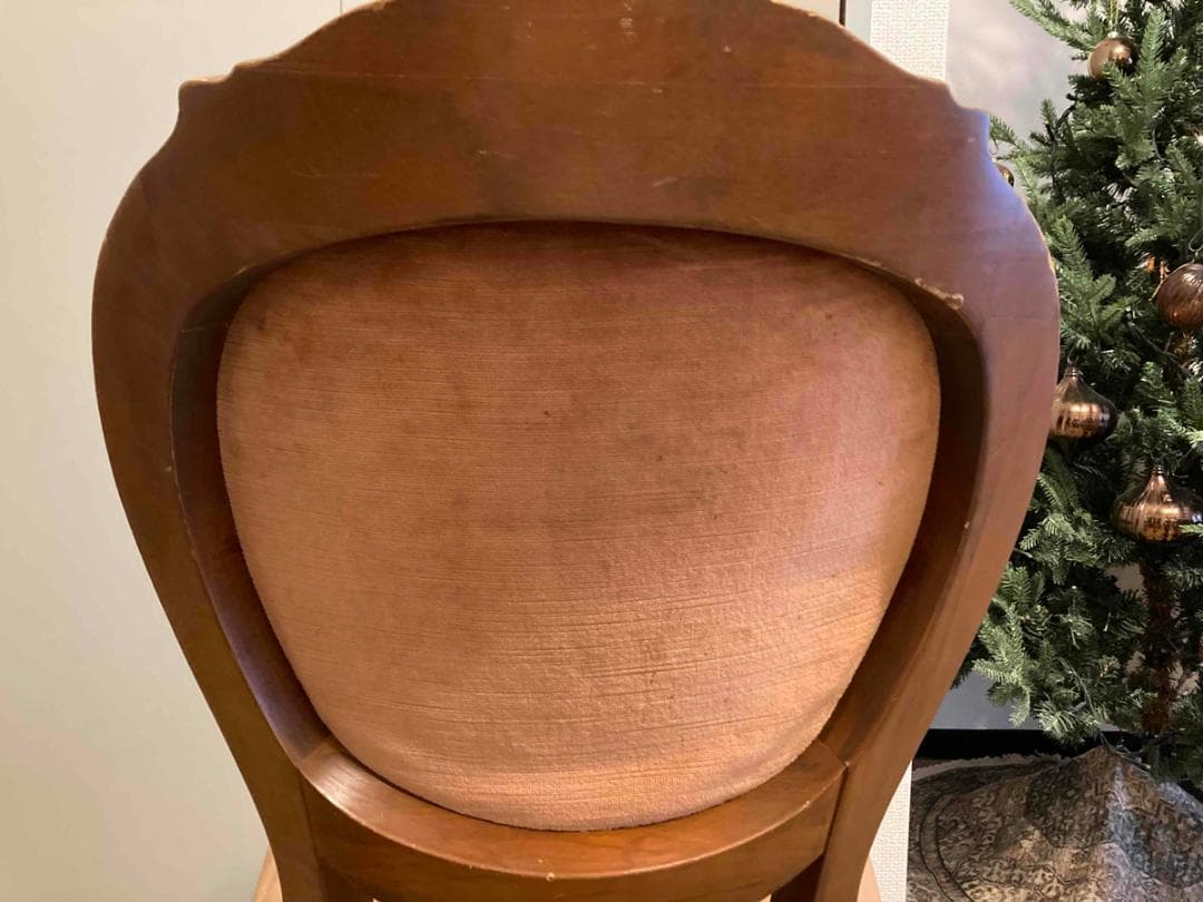 アンティーク／ダイニングチェア／ブラウン／猫脚／彫刻デザイン／ベロア調