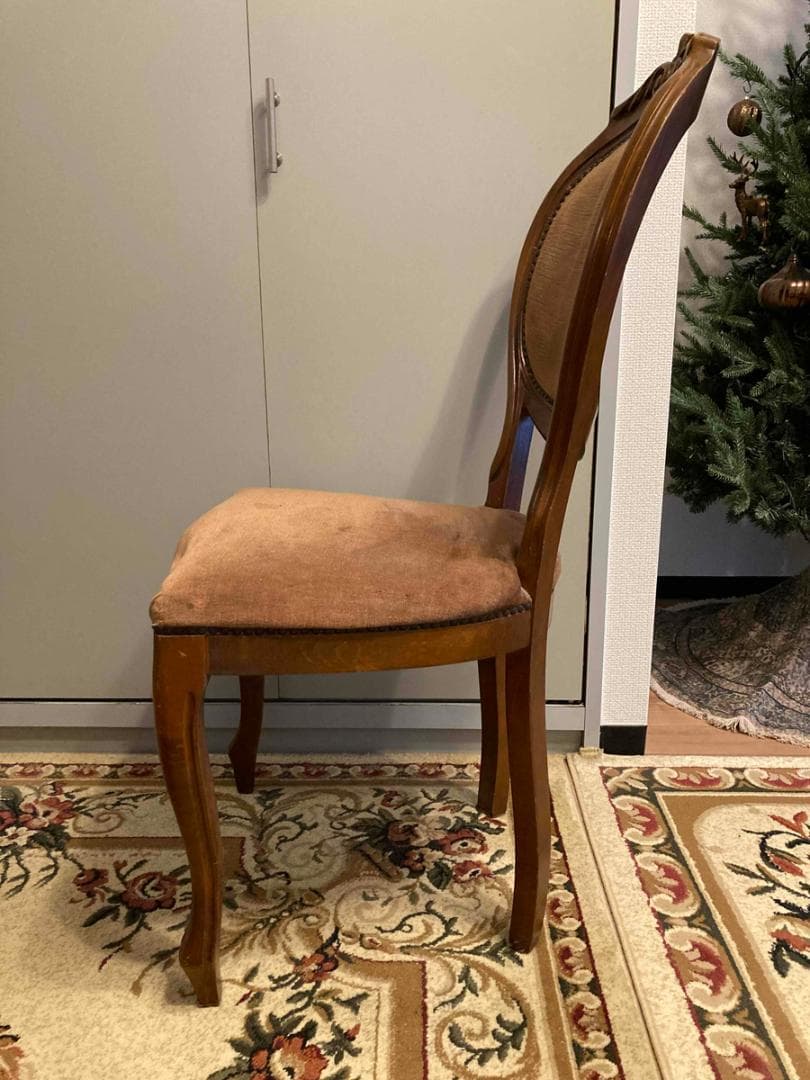 アンティーク／ダイニングチェア／ブラウン／猫脚／彫刻デザイン／ベロア調