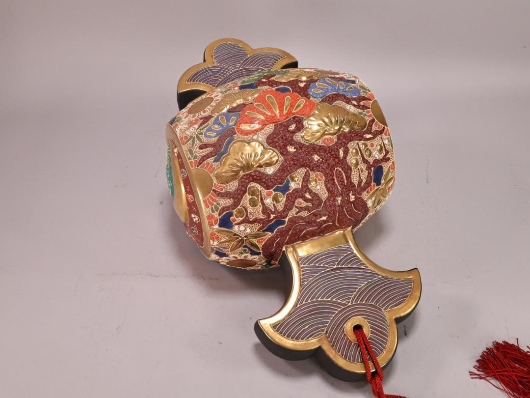 BK200　九谷焼　八幡窯　松鶴乃図　御小槌　金運　財運　開運　商売繁盛　置物