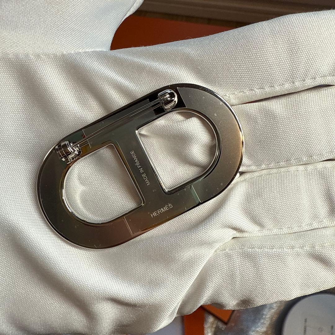 新品未使用エルメスブローチ シェーヌ・ダンクル　グレー系　ヴェール・ヴェロネーズ