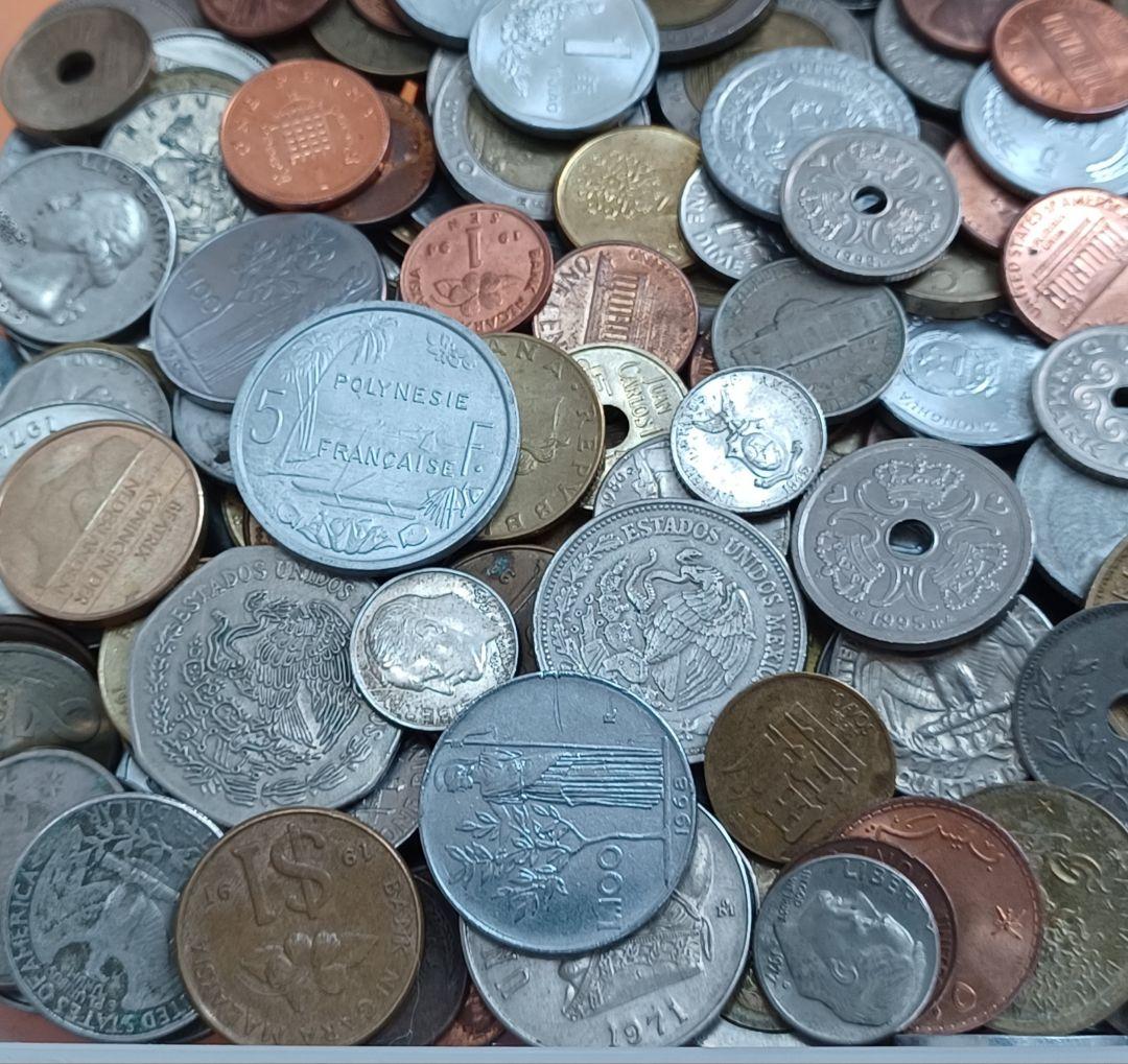 重さ約1.7kg分の海外(外国)硬貨 【銀貨1点おまけ付き♪】