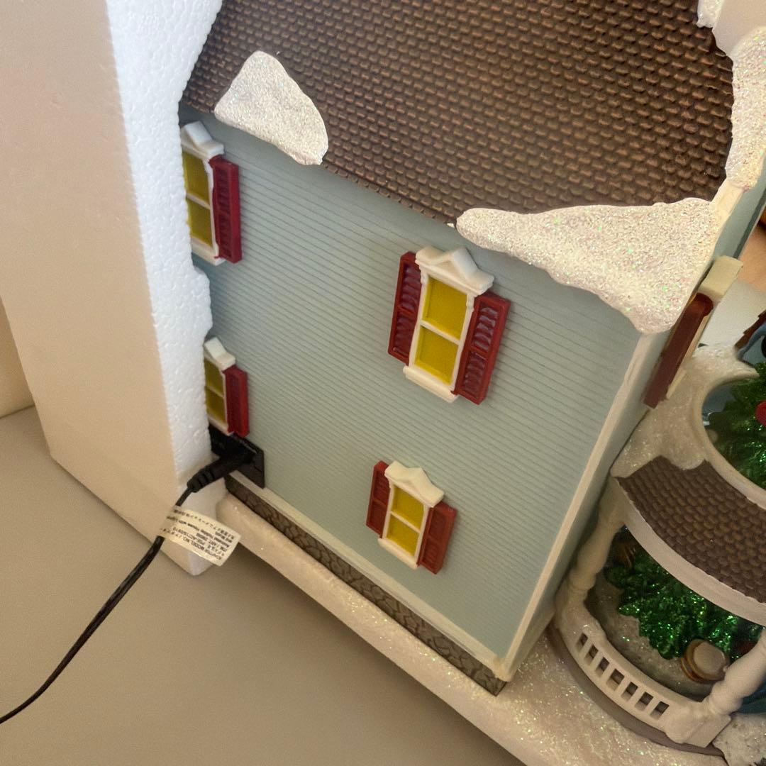 超美品ディズニー　ホリデーハウス　Disney アニメーションハウス　クリスマス