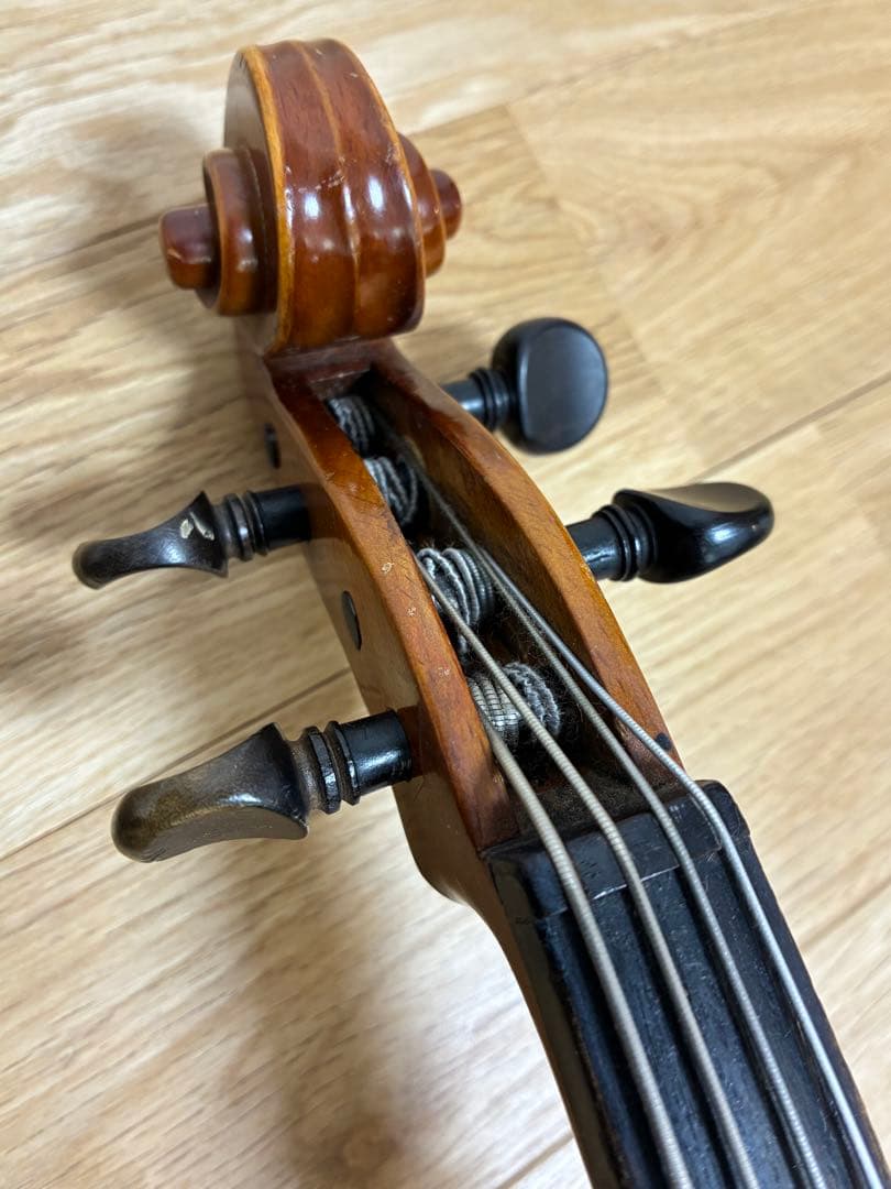 チェロ　1/8サイズ　スズキバイオリン(弓もつけます)