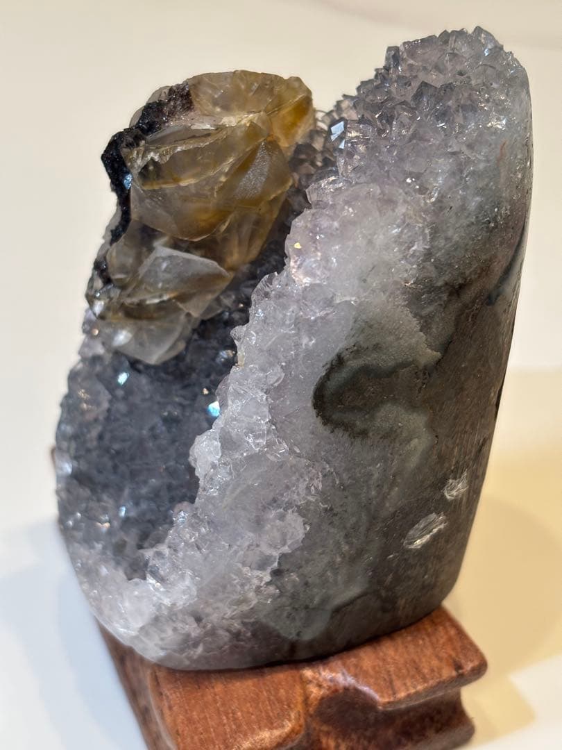 天然水晶原石 木製台座付き