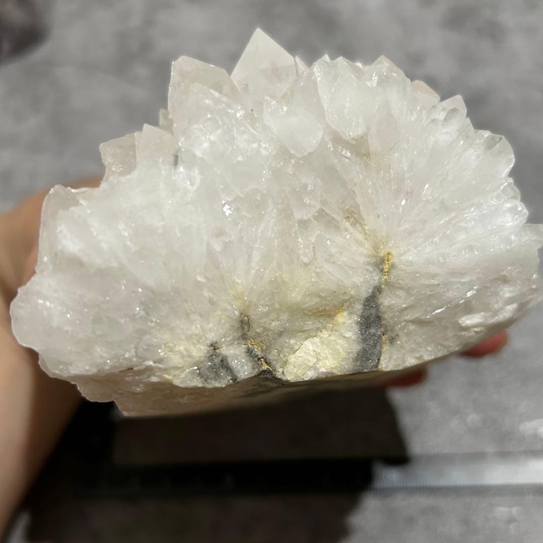 ⭐︎天然石　クラスター　水晶　原石 915