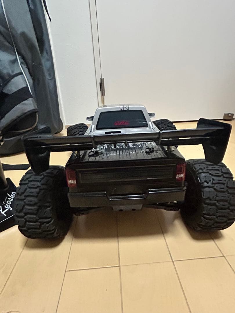 KYOSYO ニトロトラッカー　エンジンラジコンカー