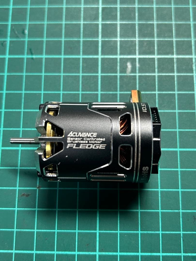 アキュバンス　フレッジ　FLEDGE 10.5T ブラシレスモーター ファン付