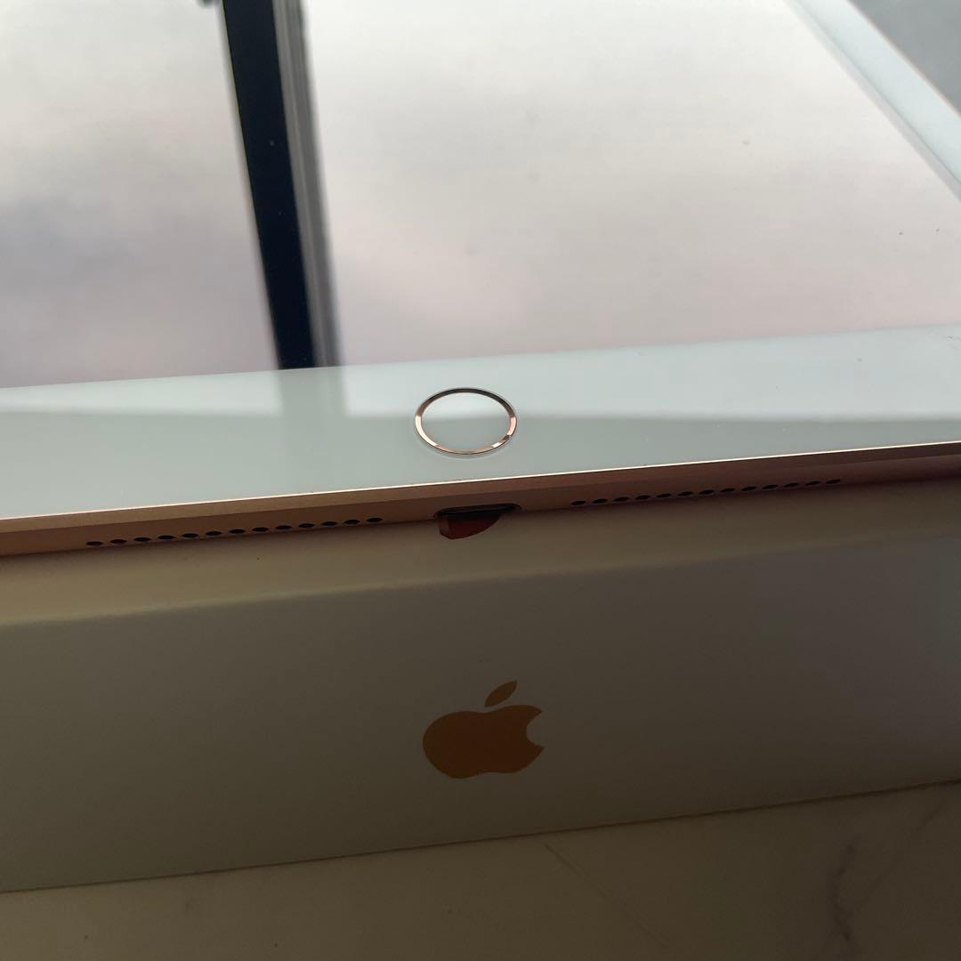 【超美品】Apple iPad 第6世代 Wi-Fi 32GB