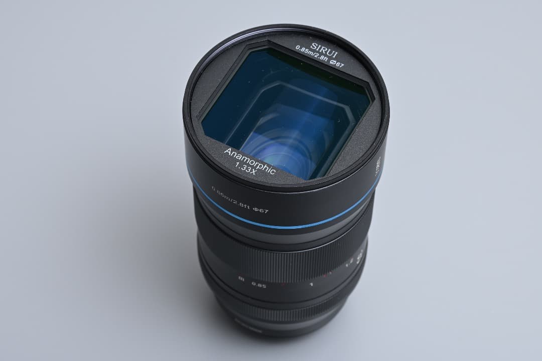 SIRUI 35mm F1.8 1.33X アナモルフィックレンズ M4/3用