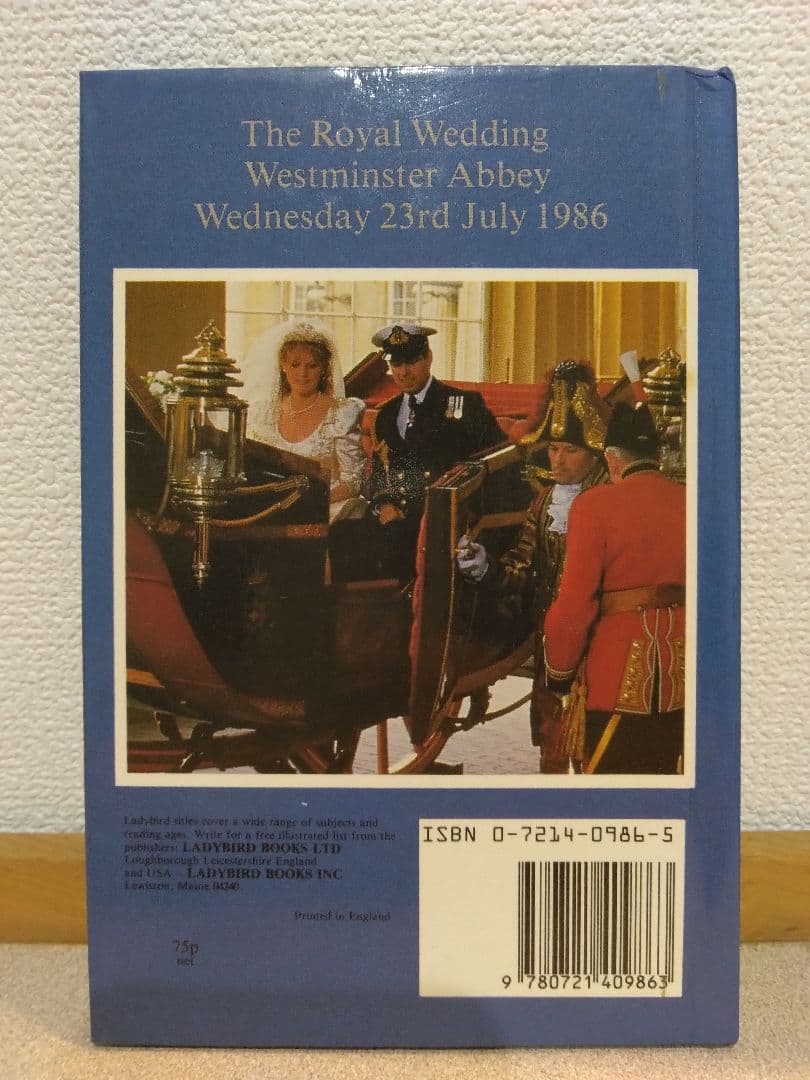 洋書  Family Ladybird Books