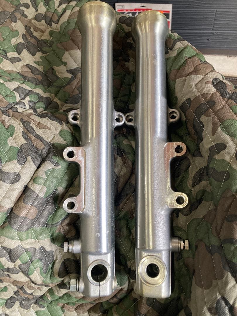 ハーレー39Φ純正フロントフォークアウター　綺麗