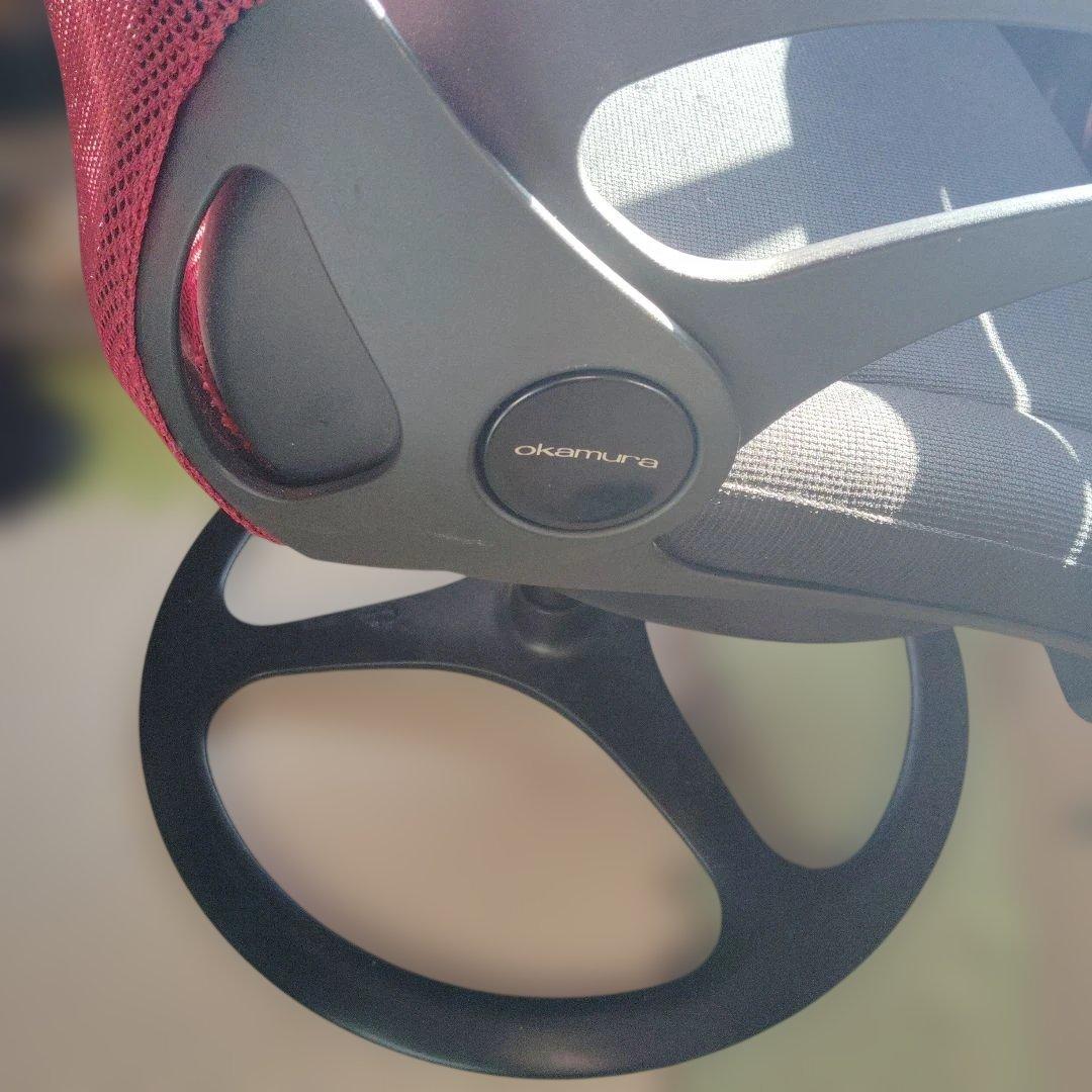 オカムラ　高級チェア