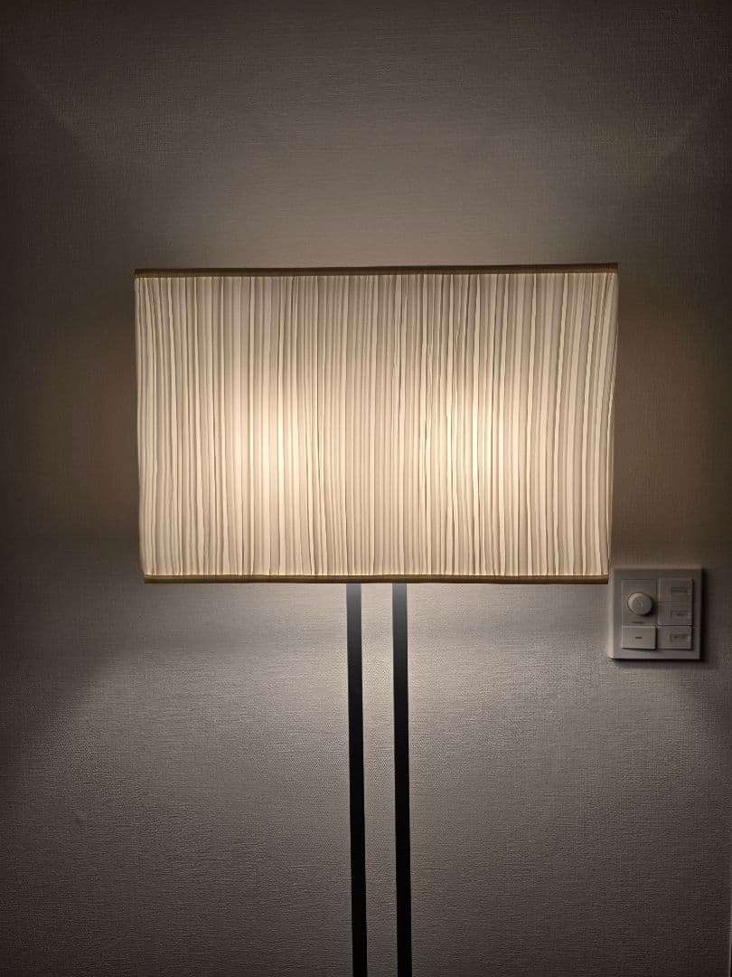 ヤマギワ　YAMAGIWA BAUMN フロアライト