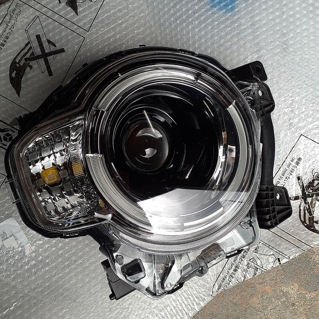 愛車ハスラー　右　ヘッドライト　92 LED