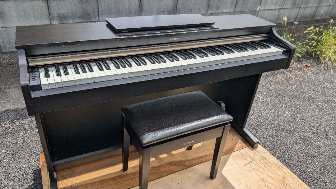 送料込み YAMAHA 電子ピアノ YDP-162R 2013年製激美品