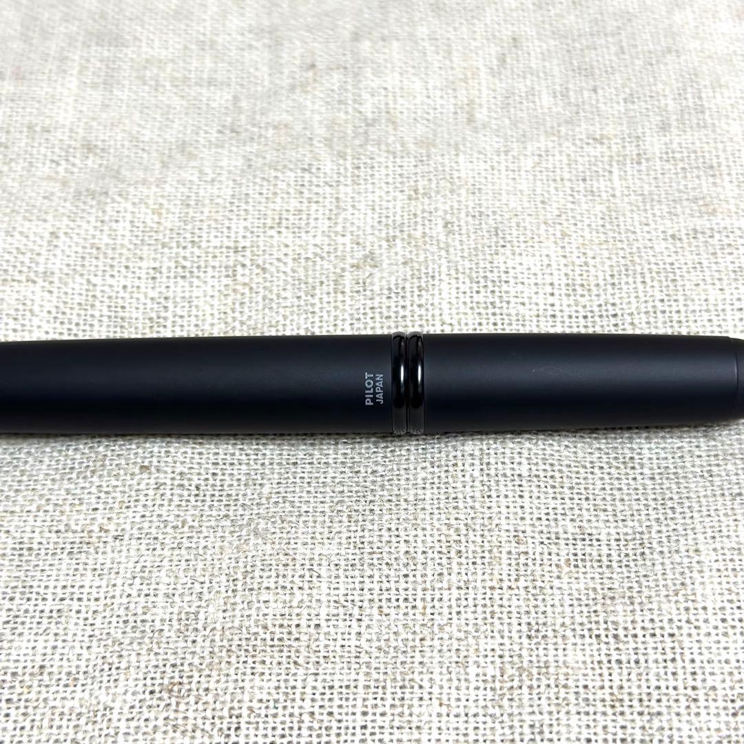 PILOT パイロット キャップレス万年筆 ブラックマット EF
