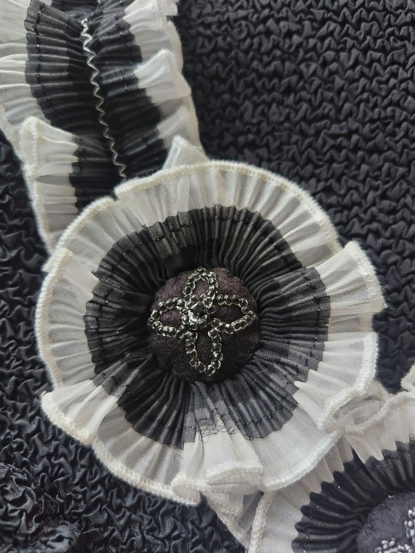 美品✨️ノコオーノ ノーカラージャケット カーディガン　ビジュー フリル