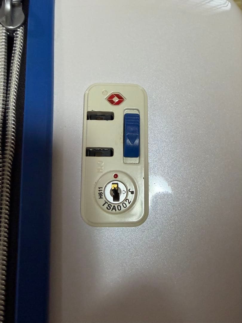 innovator イノベーター スーツケース ホワイト