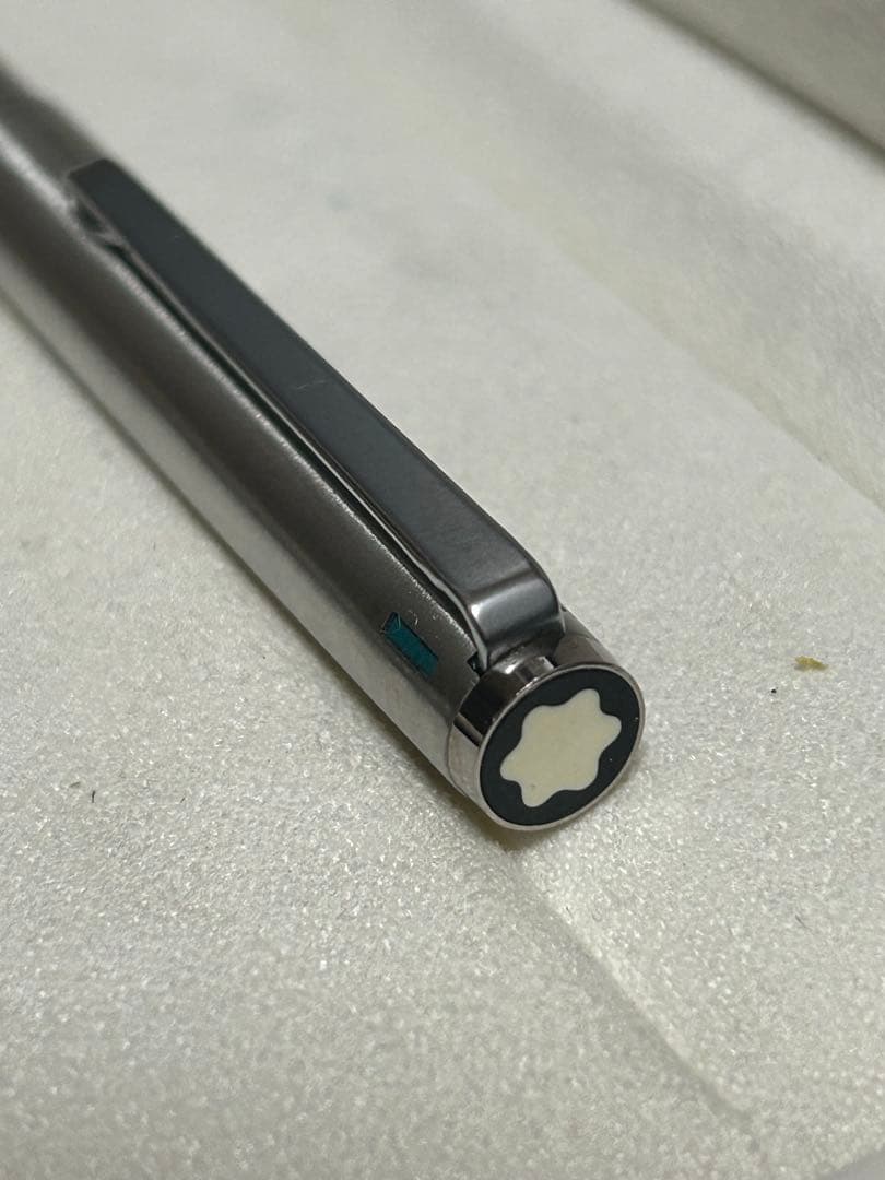 希少品。MONT BLANC シルバー 4色ボールペン