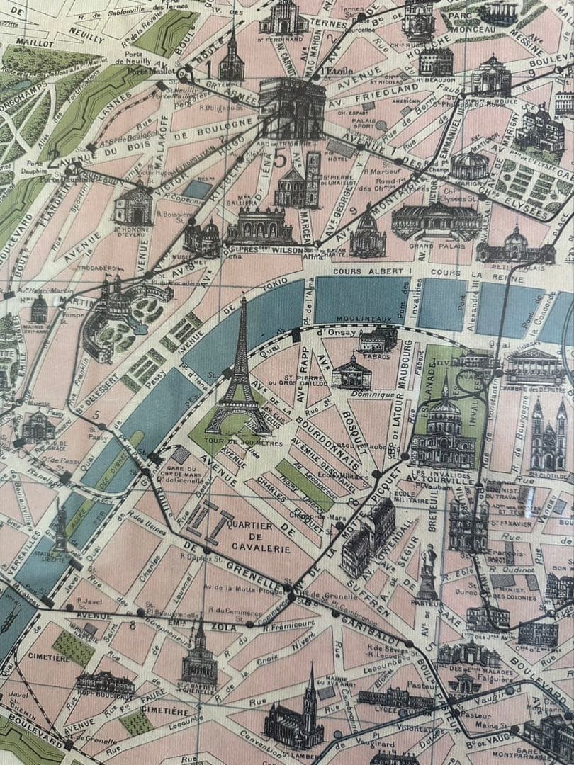 2011パリ市内地図（フレーム付）