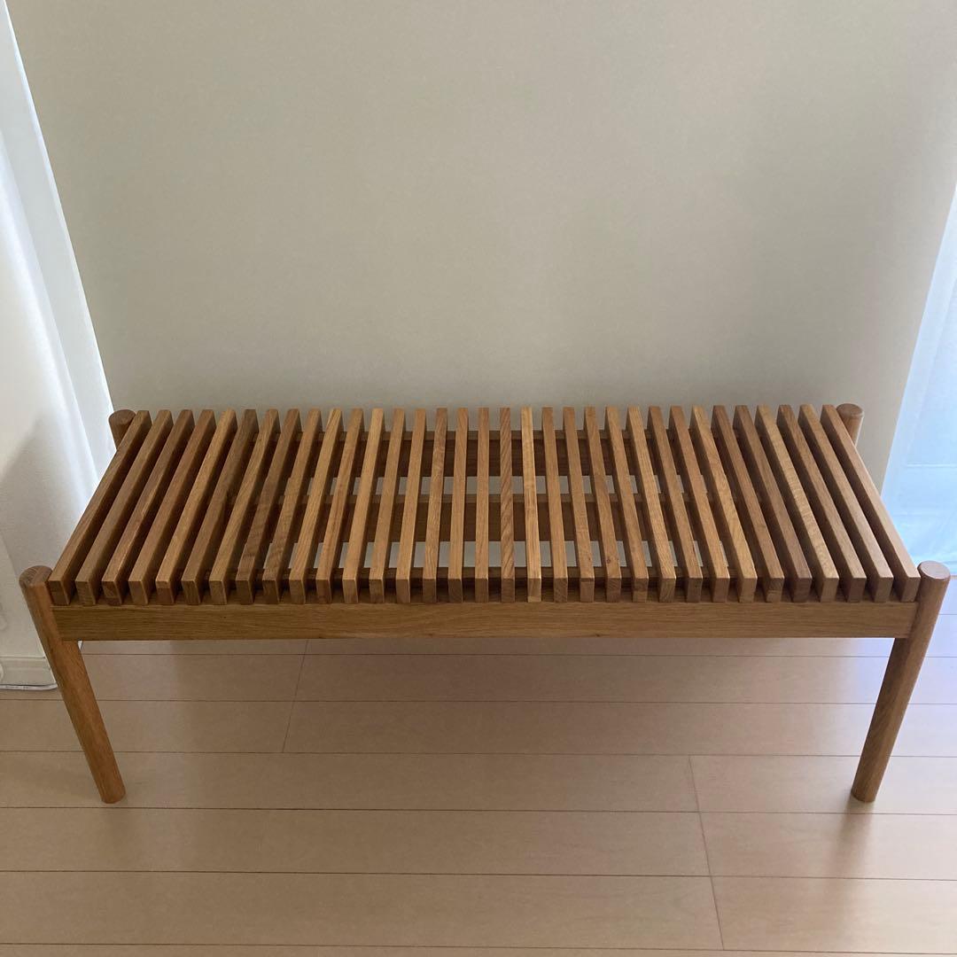 木製スラットデザインテーブル