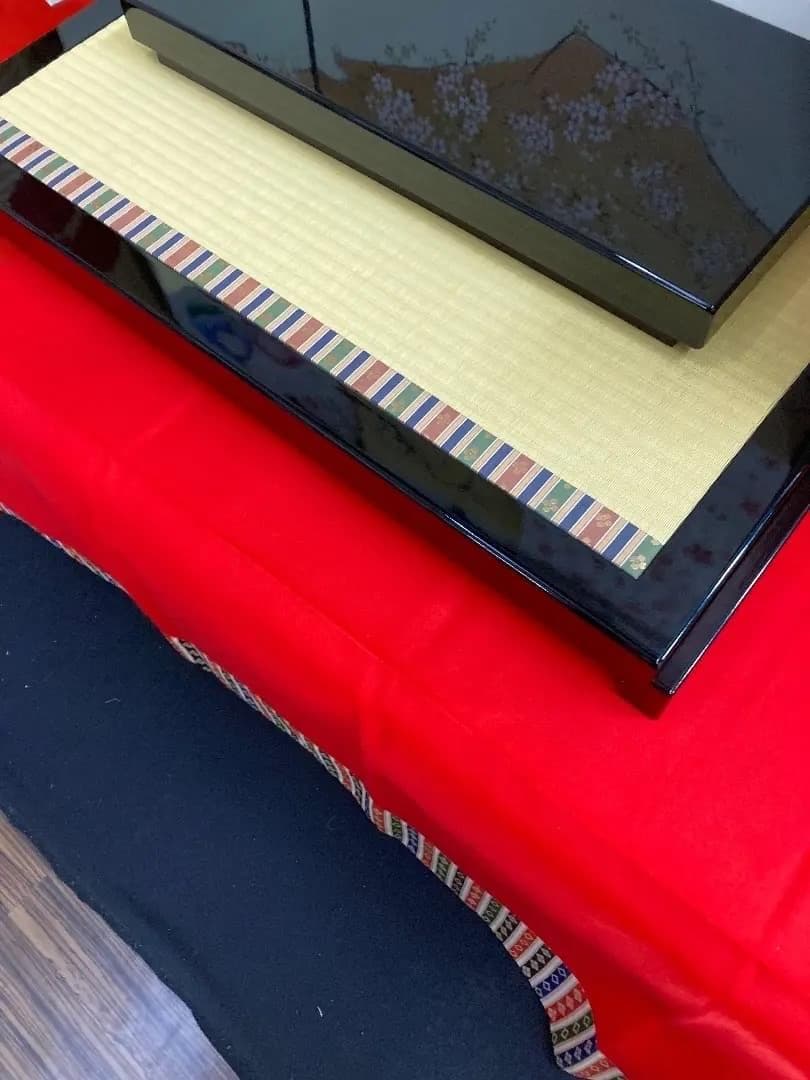 F4 ひな人形飾り台　2段飾り台のみ　高級黒塗り　巾80㎝位