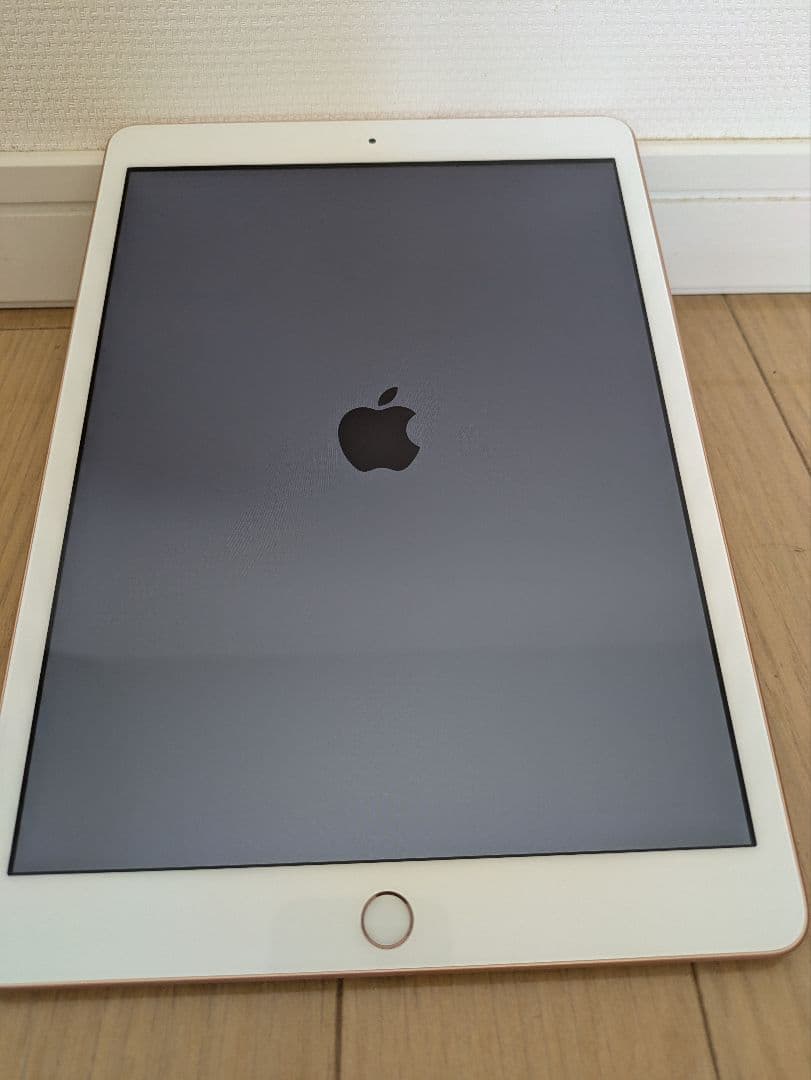 【美品】Apple iPad (第7世代, Wi-Fi, 32GB) ゴールド